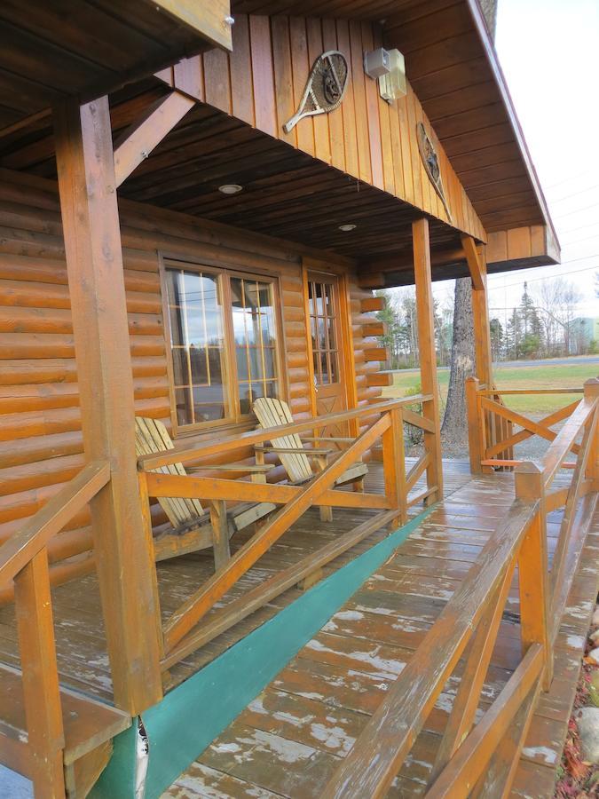Nine Pine Cottage Miramichi Exterior photo